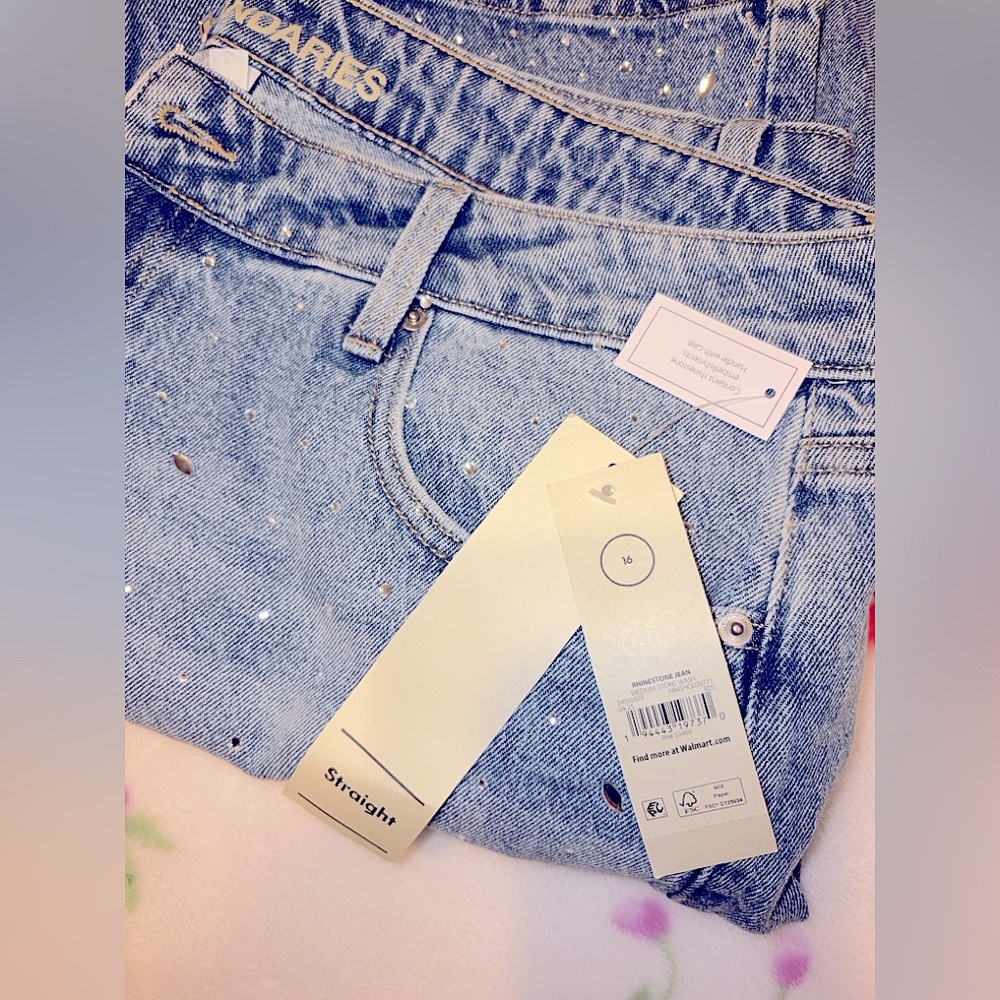 Women’s rhinestone Straight Light Blue Jeans